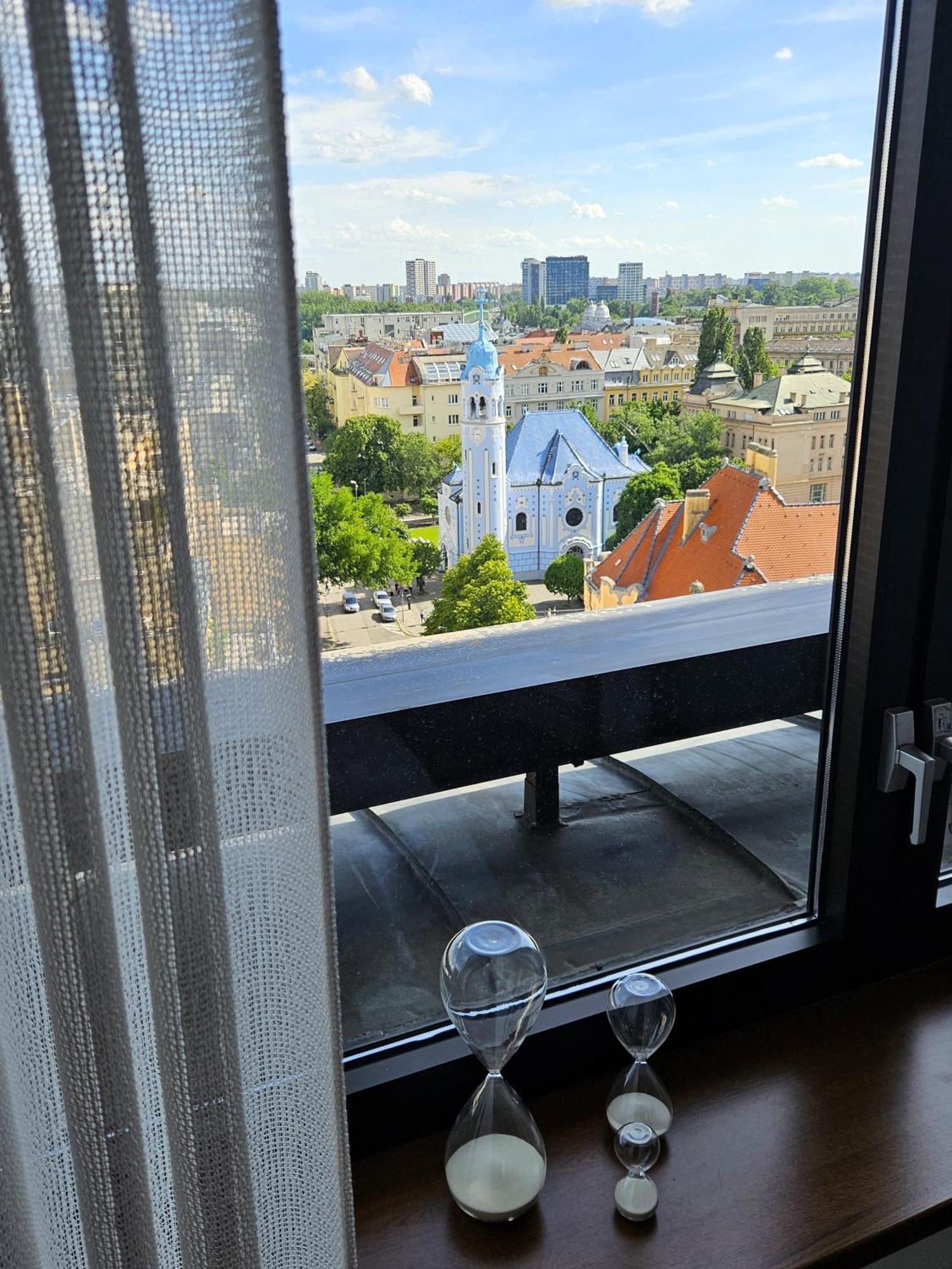 Panorama View Design Apt In Old Town - Free Parking Bratislava Exteriör bild