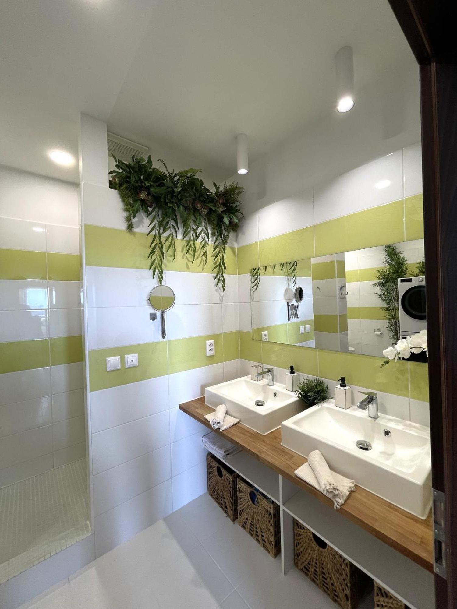 Panorama View Design Apt In Old Town - Free Parking Bratislava Exteriör bild