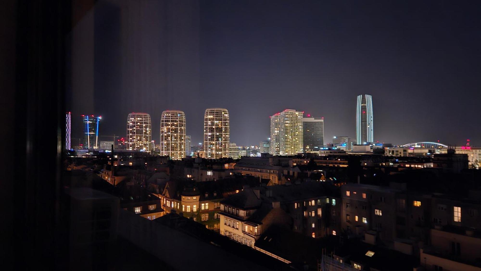 Panorama View Design Apt In Old Town - Free Parking Bratislava Exteriör bild