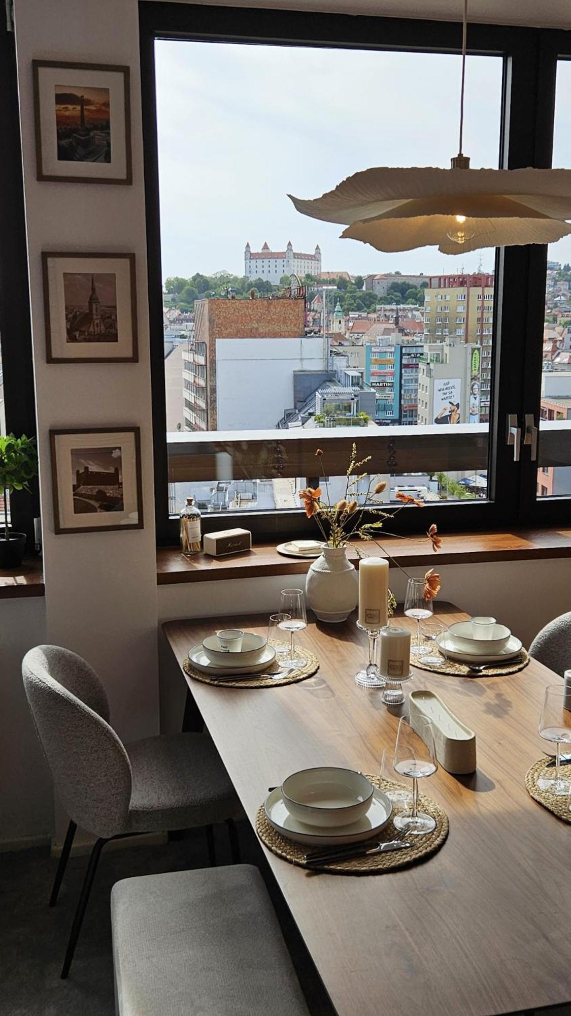 Panorama View Design Apt In Old Town - Free Parking Bratislava Exteriör bild